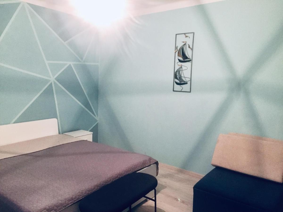 Lelle-Kert Apartman 02 Balatonlelle Zewnętrze zdjęcie