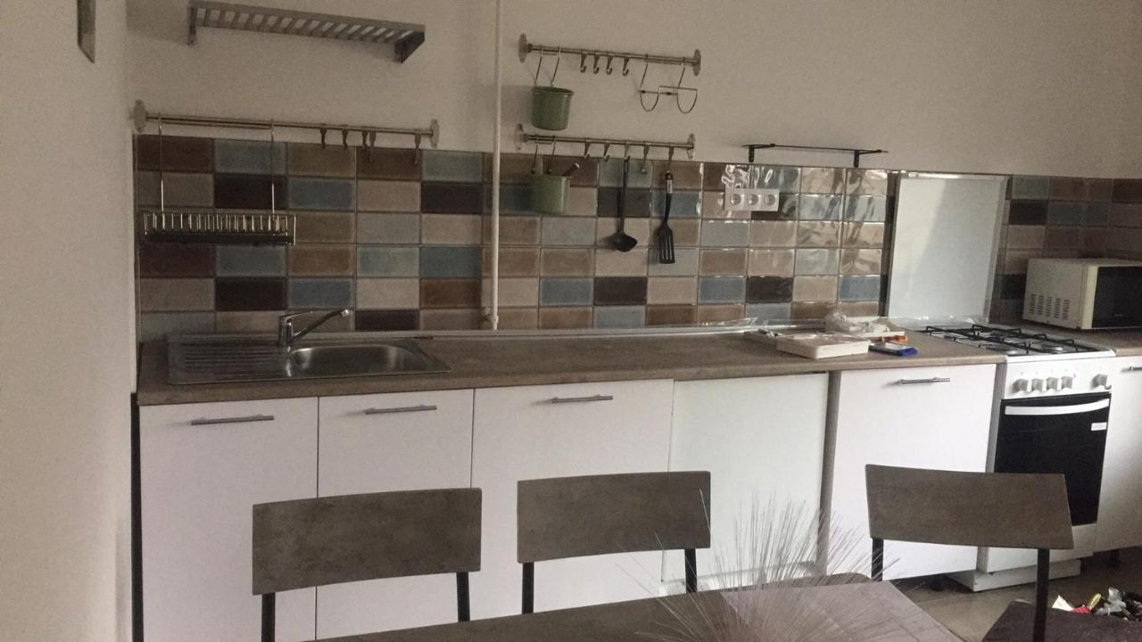 Lelle-Kert Apartman 02 Balatonlelle Zewnętrze zdjęcie